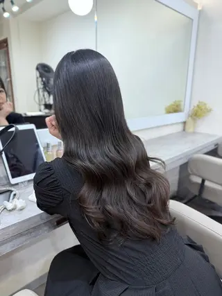 カラー ワンホン風ヘア まなのヘアスタイル