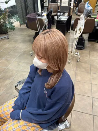 カラー シオカワ ケンショウのヘアスタイル