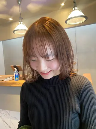 ミディアム カラー 白髪ぼかしハイライト ／レイヤー中島啓太のヘアスタイル