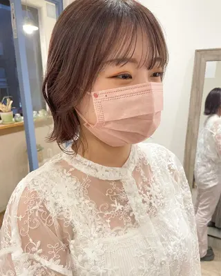 ミディアム カラー 🩰オリーブ/ ベージュ松本咲花🩰のヘアスタイル