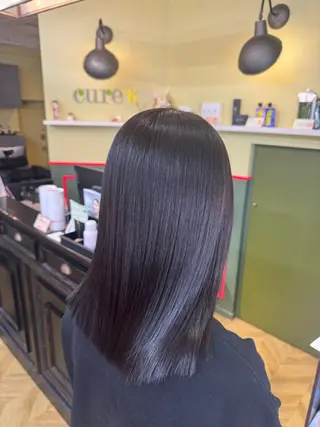 ミディアム カラー cureK所属・米倉 麻衣のヘアスタイル