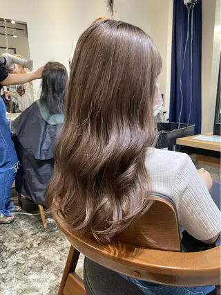 ロング カラー マンツーマン女性 美容師 奏のヘアスタイル