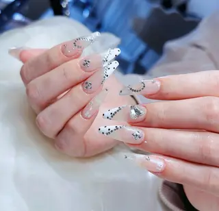 ネイル Lyna 池袋のネイルデザイン