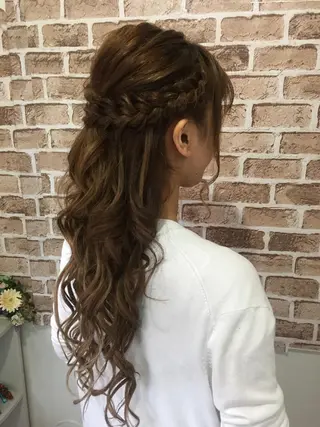 セミロング 毛穴改善/脱毛 ネイル 川上久仁子のエステ・リラクイメージ