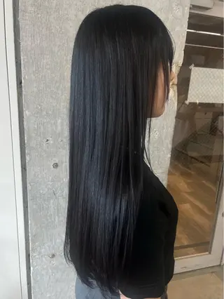 ロング 小長谷 夕菜のヘアスタイル