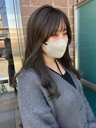 ロング カラー パーマ ヘアアレンジ メンズ キッズ ネイル マツエク・マツパ アイブロウ 久木原 ゆりのヘアスタイル