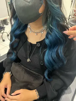 ロング カラー YUDU🍊 germe/ジェルムのヘアスタイル