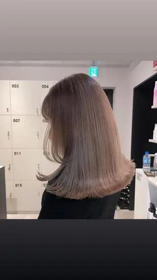ミディアム カラー ブリーチ👩🦳/ ✂︎MANAMIのヘアスタイル