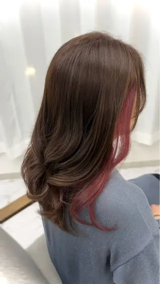 カラー 河合 愛実のヘアスタイル