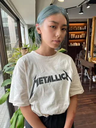 ショート カラー オカモト ミユウのヘアスタイル