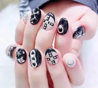 ネイル MoonNail ユリ🌸のネイルデザイン