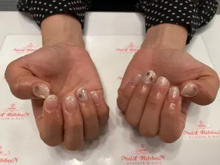 ネイル ネイルリボン 受付スタッフのネイルデザイン