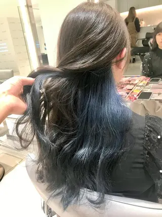 セミロング 加藤 憂のヘアスタイル