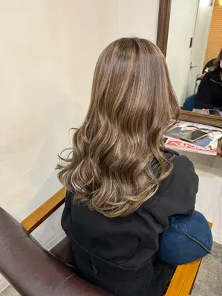 ロング カラー AKI 🐉のヘアスタイル