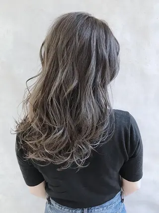 セミロング カラー MOU namba ムウナンバのヘアスタイル
