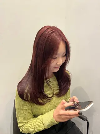 ロング マアヤ/ハイトーン /ハイレイヤーのヘアスタイル