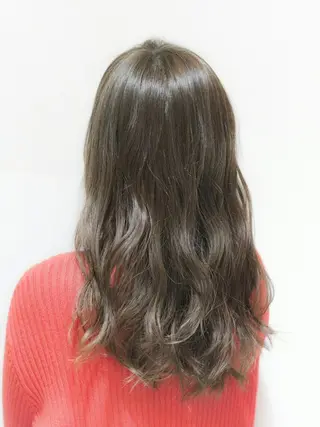 カラー セミロング 辻 竜也　のヘアスタイル
