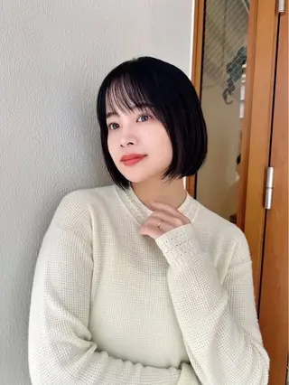 ショート カラー 岩下 実希のヘアスタイル