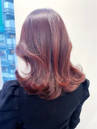 ミディアム カラー 韓国レイヤーカット/ ダブルカラーのヘアスタイル