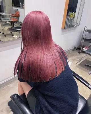 ロング カラー ミタニ ナギサのヘアスタイル