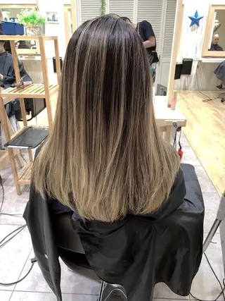 ロング カラー LUSTRE クロサワのヘアスタイル