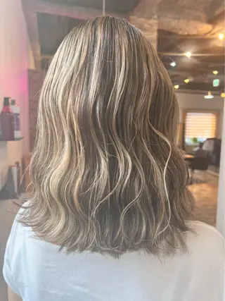 ミディアム カラー ヘアカラー&縮毛矯正 STAR☆RIVERのヘアスタイル