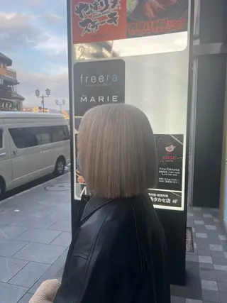 ミディアム ハイトーンカラー 坂本 翼のヘアスタイル