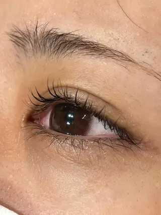 マツエク・マツパ 井上 真里奈のヘアスタイル