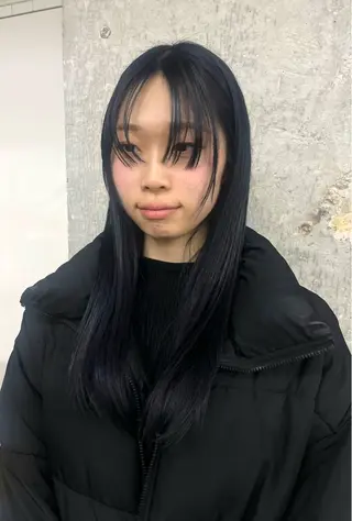 ロング 小長谷 夕菜のヘアスタイル