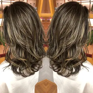 セミロング カラー 橋本 昇平のヘアスタイル