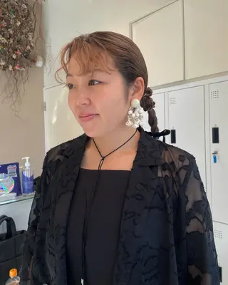 ヘアアレンジ 垢抜け小顔レイヤー オリーブ/スミレのヘアスタイル