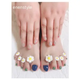ショート ネイル 👑enen style👑のネイルデザイン