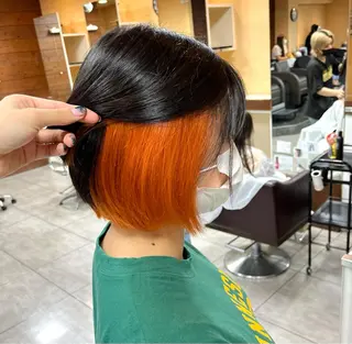 ショート カラー ヘアアレンジ インナー×縮毛矯正 ピンクカラー澤井里菜のヘアスタイル