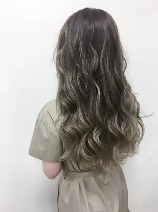 ロング カラー Beach 代表 KENTAのヘアスタイル