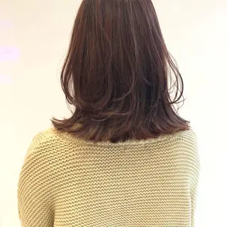 ミディアム カラー 相川 愛実のヘアスタイル