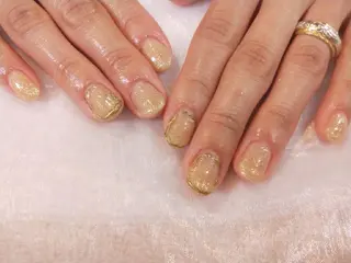 ネイル はばすみれ🎀ﾈｲﾙ 光ﾌｪｲｼｬﾙ ﾍｱのネイルデザイン