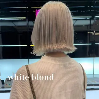 ミディアム カラー 相川 愛実のヘアスタイル