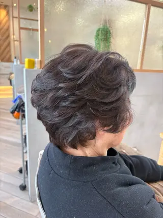 ミディアム カラー 岡 拓実のヘアスタイル