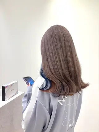 ロング 伊丹 晴香のヘアスタイル