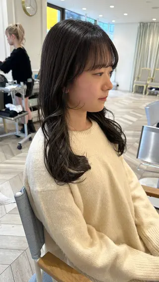ロング カラー 小顔レイヤー/ ベージュ🤍Rieのヘアスタイル