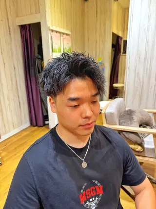 ショート パーマ メンズ 増田 祐のヘアスタイル