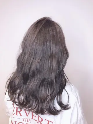 ロング カラー LUXBE LUCE ひなののヘアスタイル