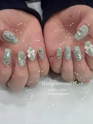 ネイル Allure 桑田麻南のネイルデザイン