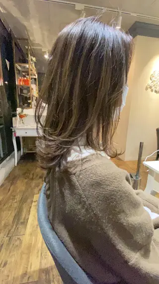 セミロング ヒラヤマ ユウスケのヘアスタイル