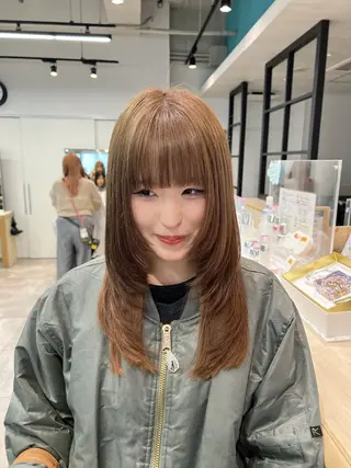 セミロング カラー 🌞レイヤー×カラー 前川那津美🌞のヘアスタイル