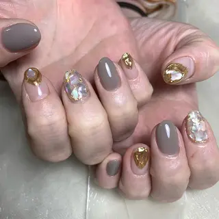 ネイル 里見 麗のネイルデザイン