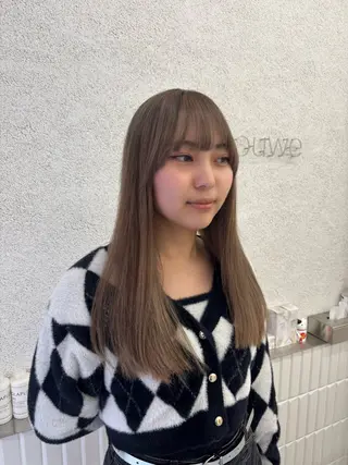 ロング カラー 🧸ミルクティー／ 顔周りレイヤー/ミクのヘアスタイル