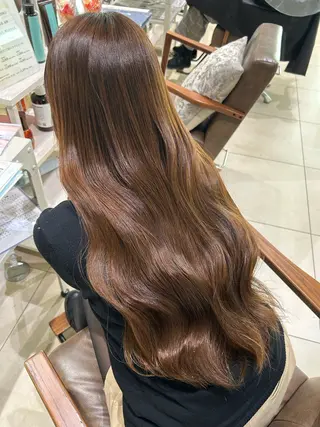 カラー momo🍑/顔周り カット指名No.1のヘアスタイル