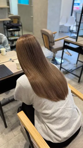 ロング カラー ヘアアレンジ YUA 🌼のヘアスタイル