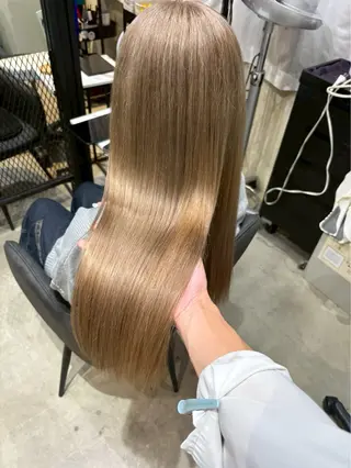 ロング カラー YURA hairのヘアスタイル